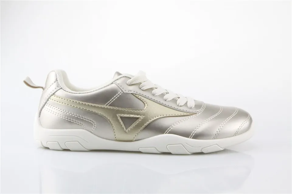 Ladies Comfortable Sneaker